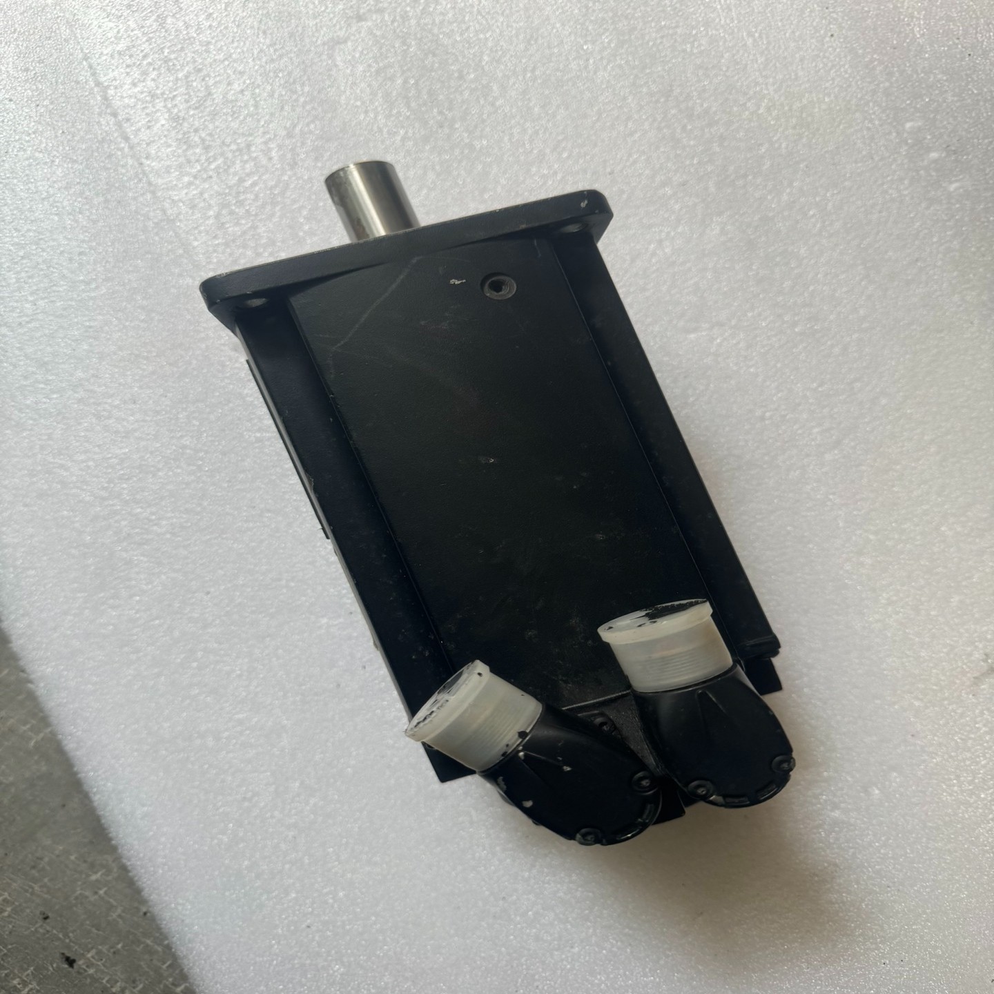 力士乐伺服电机MSK060C-0600-NN-M1-UG0-