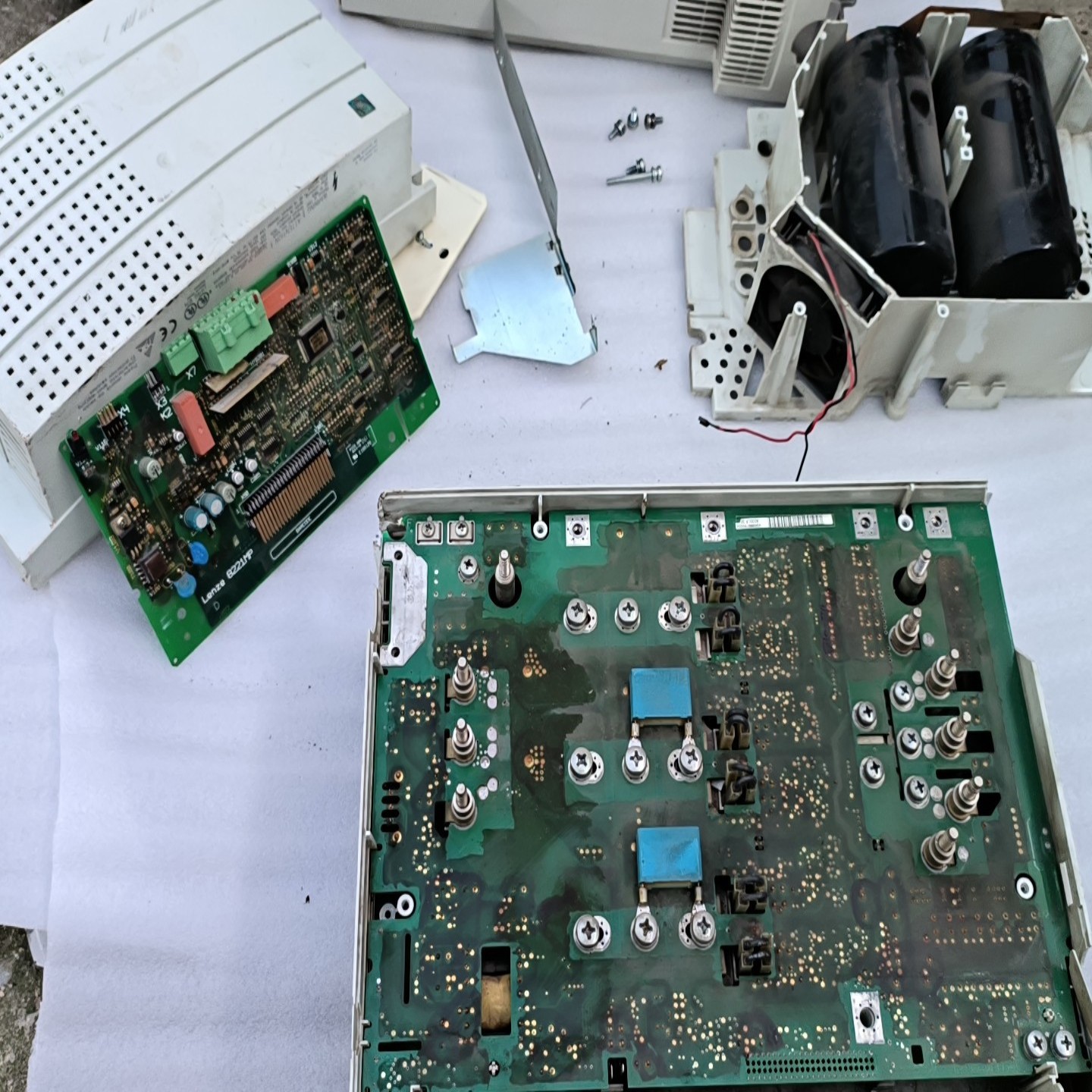 Lenze伦茨驱动板 8222LP3F 驱动板lenze