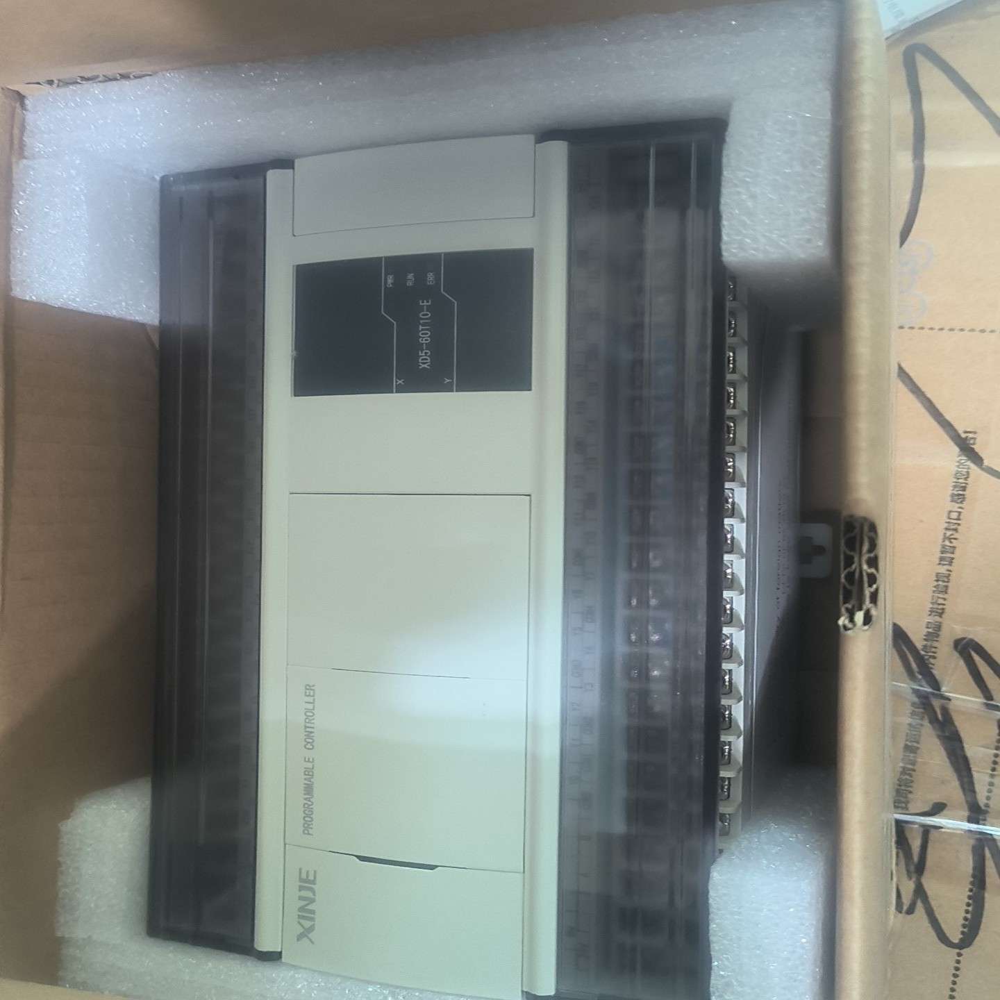 信捷PLCXD5一60T105套全新盒码一致