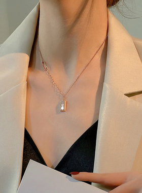 极速钛钢项链女不掉色防过敏玫瑰金简约小金条吊S坠锁骨链网红爆