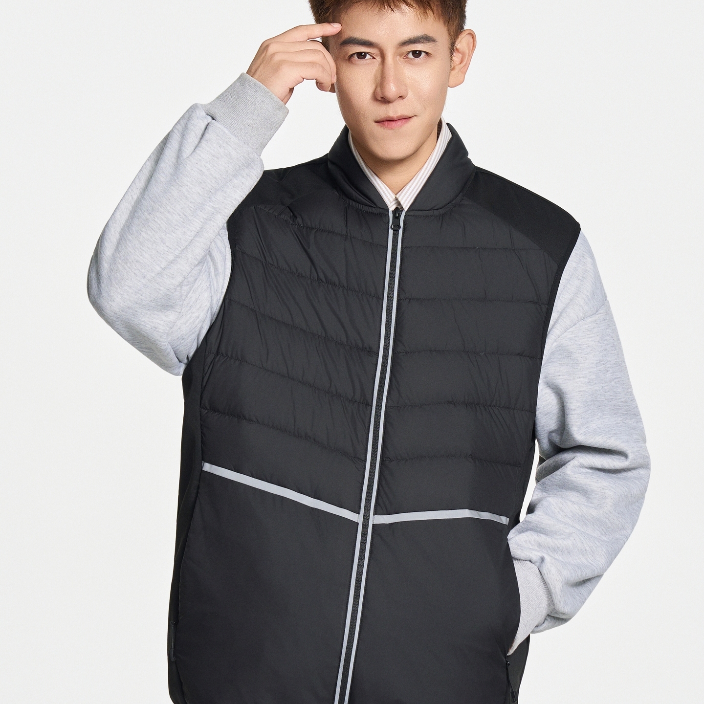 2025冬季新款青少年轻便羽绒马甲