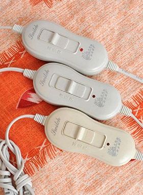 极速Pet cHeating Pad Electric Heat Pad For Cats Dogs Indoor