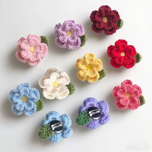 手工钩织毛线山茶花胸针复古可爱小红花别针衣服包包帽子配饰成品