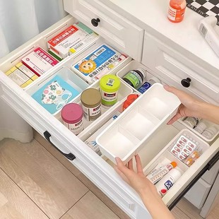 药物收纳盒家用医药箱可伸缩抽屉式分类整理盒常用药品分隔储物盒