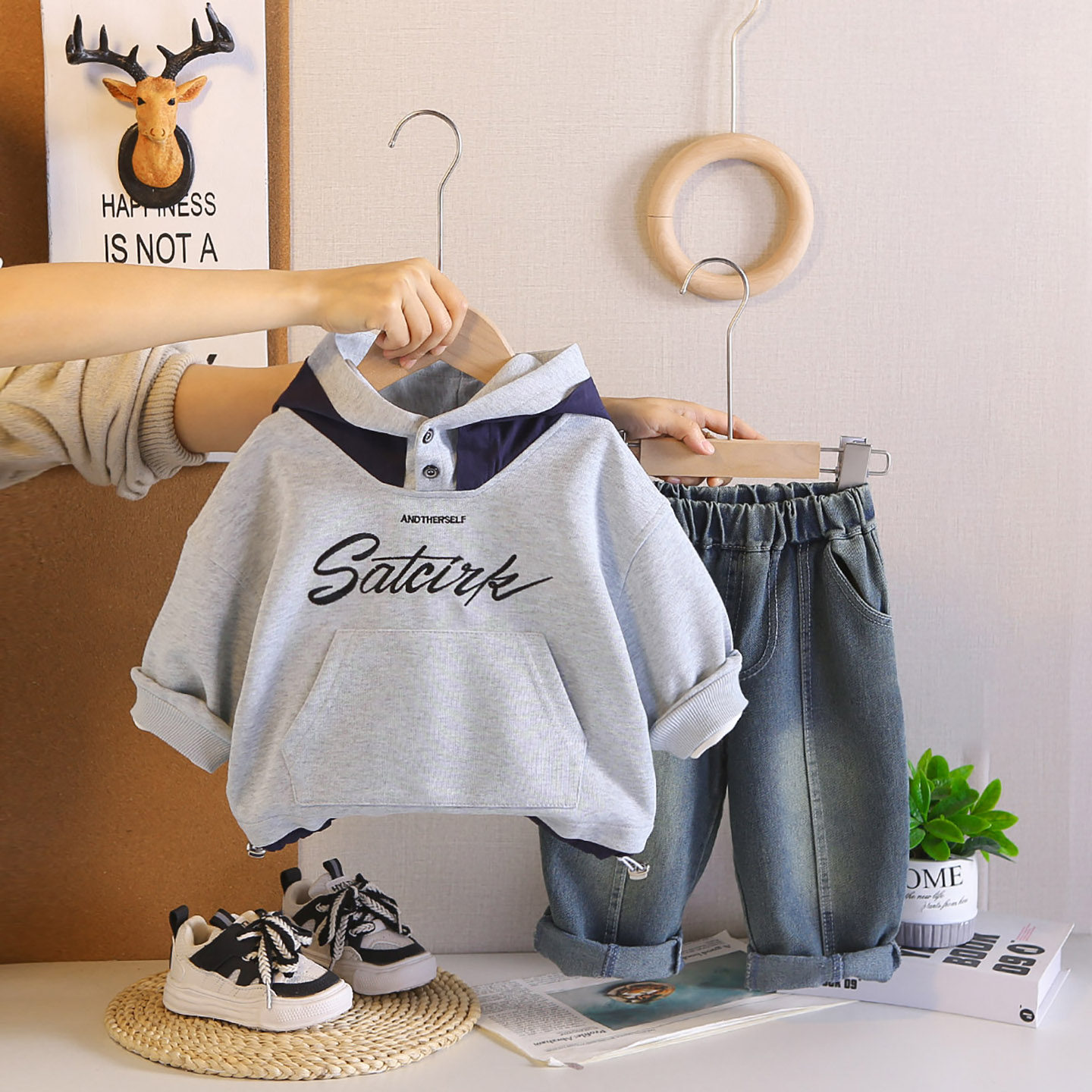 2026新款男童春秋休闲连帽卫衣套装婴儿宝宝运动两件套洋气韩版潮