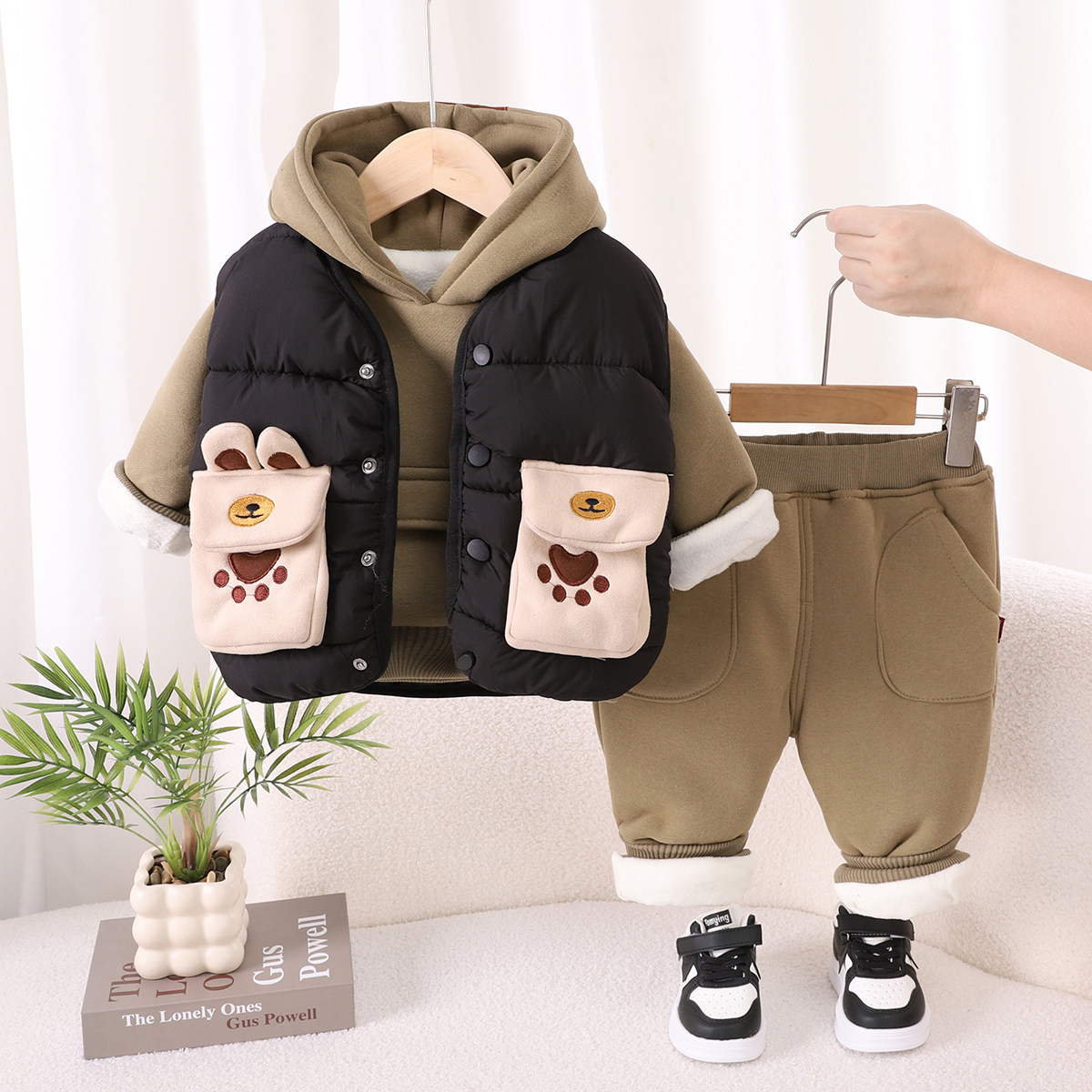 男童套装2025新款冬季加绒加厚连帽卫衣马甲棉服婴儿童宝宝三件套