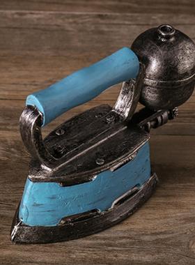 复古70年代老物件摆件老式蒸汽熨斗模型拍照道具酒吧橱窗怀旧装饰