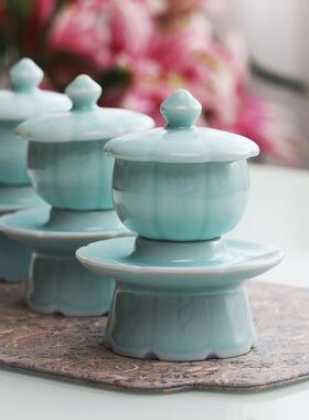 青瓷带托圣水杯供水陶瓷佛前水杯佛具用品莲花观音供水供奉小茶杯