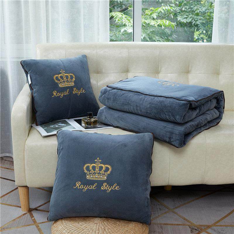 汽车抱枕被子两用车用2024新款冬季加厚珊瑚绒车载枕头毯子二合一