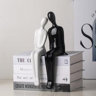 电视背景墙坐姿摆件轻奢高档软装家居客厅酒柜电视柜玻璃柜装饰品