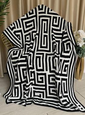 办公室针织毯沙发毯盖毯床尾搭毯样板房搭巾蓝色黑色回形纹空调毯
