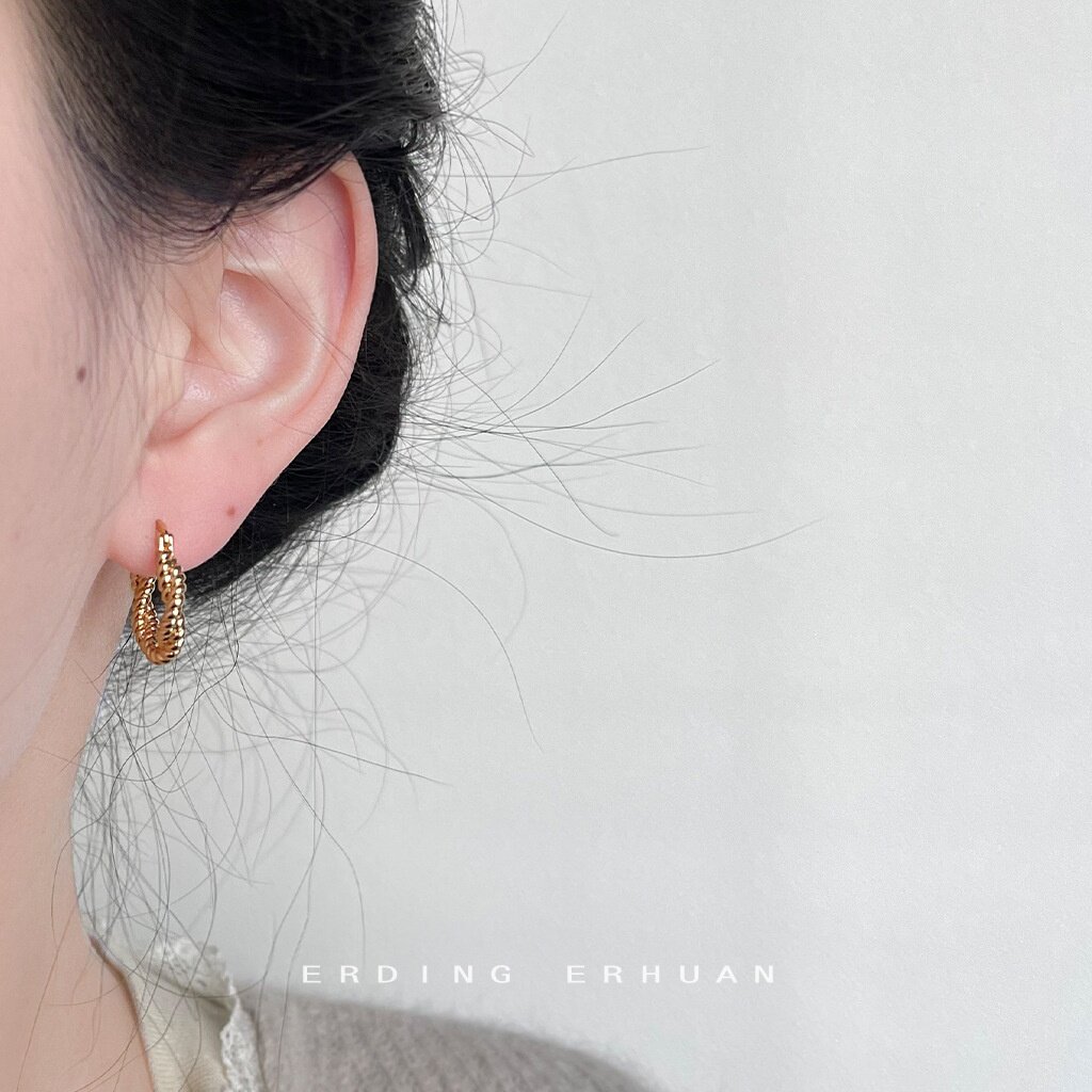 通勤百搭高级感麻花耳环简约编织缠绕基础款气质圆环欧美风耳饰女