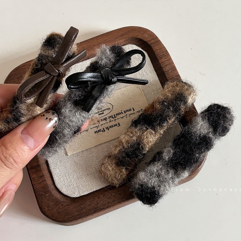 秋冬毛绒豹纹发夹女新款前额蝴蝶结无痕碎发侧边夹bb夹刘海夹子发