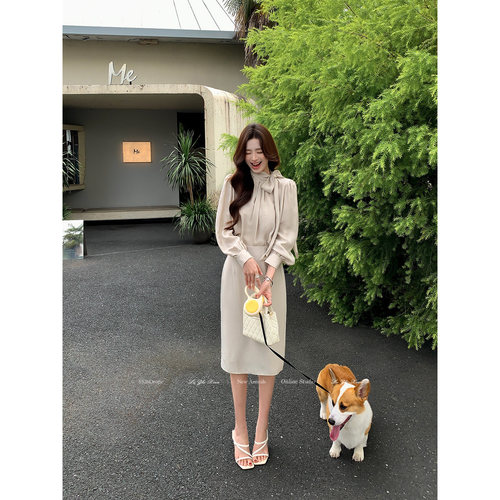 刘智贤【温莎千金】温柔千金风套装女飘带衬衫+直筒半身裙两件套