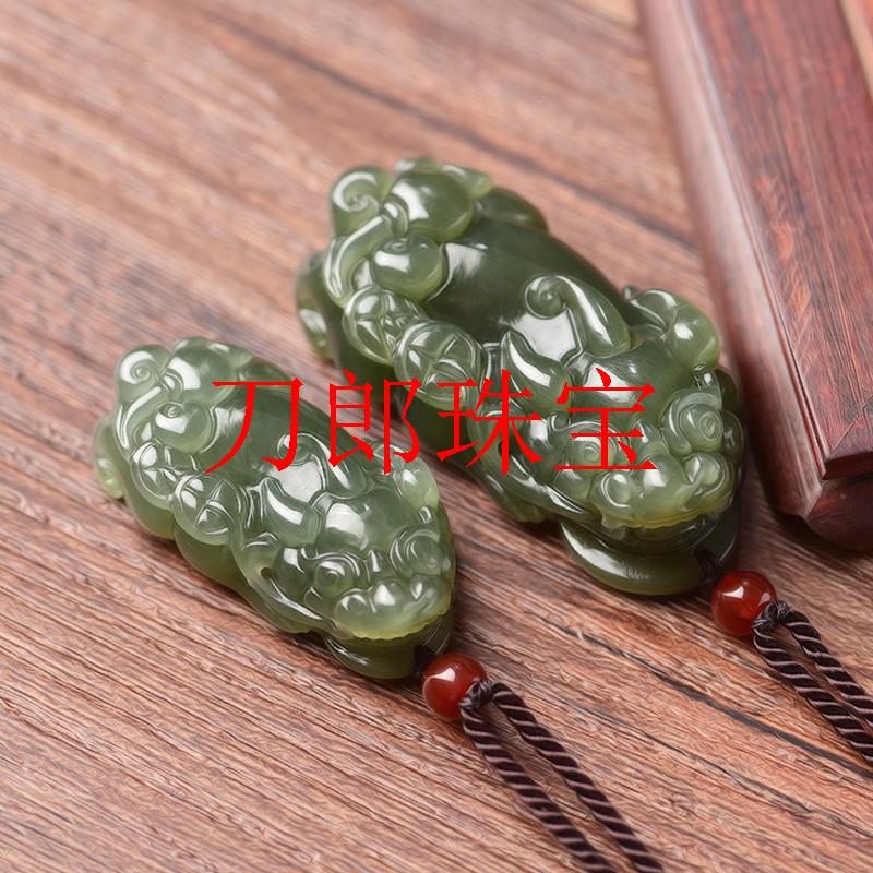和田玉霸王貔貅招财进宝吊坠男士女款情侣一对玉项链有求必应挂件