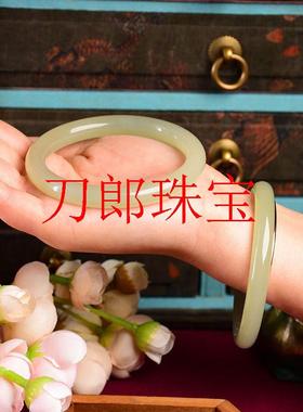 和田玉手镯少女年轻款细圆条青海料浅晴水美人条冰晴玉镯子青白玉