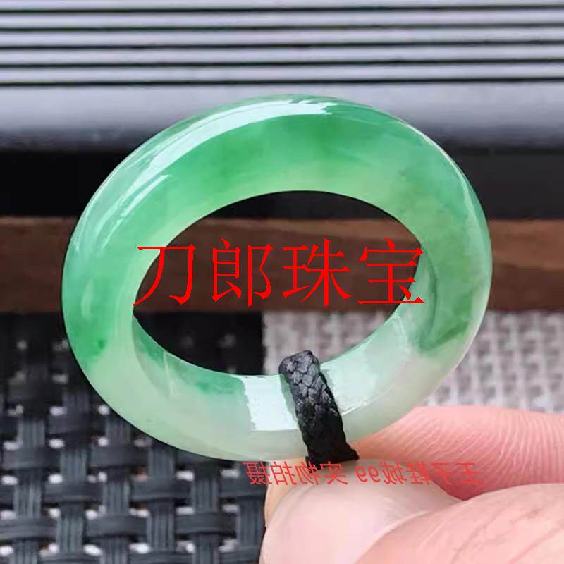 缅甸老坑冰种飘绿翡翠色戒指阳绿飘花玉石戒圈简约大方素圈玉戒女