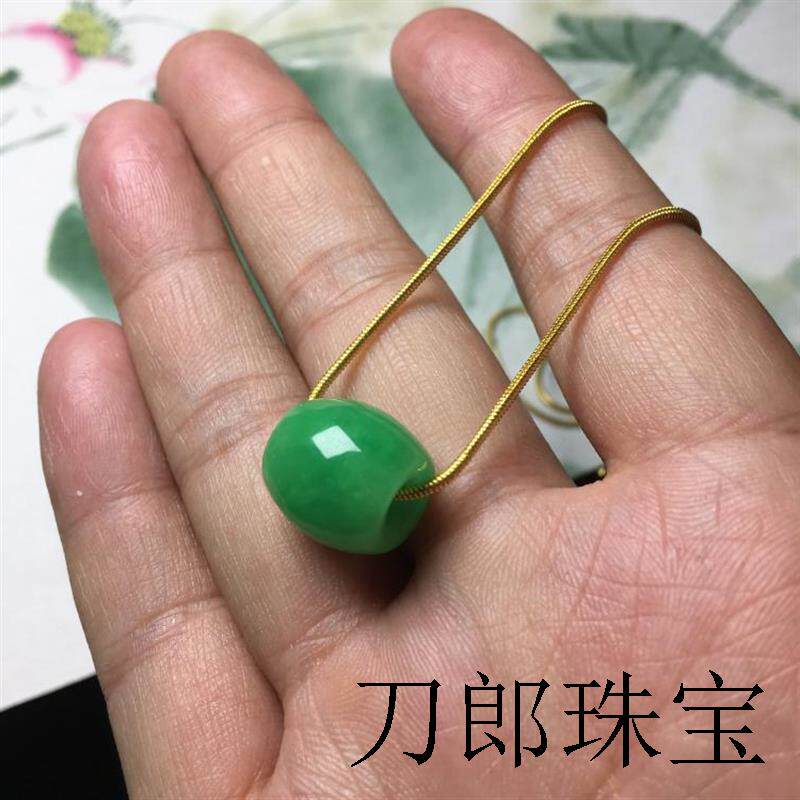 高端翡翠色阳绿路路通吊坠缅甸翡翠色满绿转运珠圆珠翡翠色锁骨链