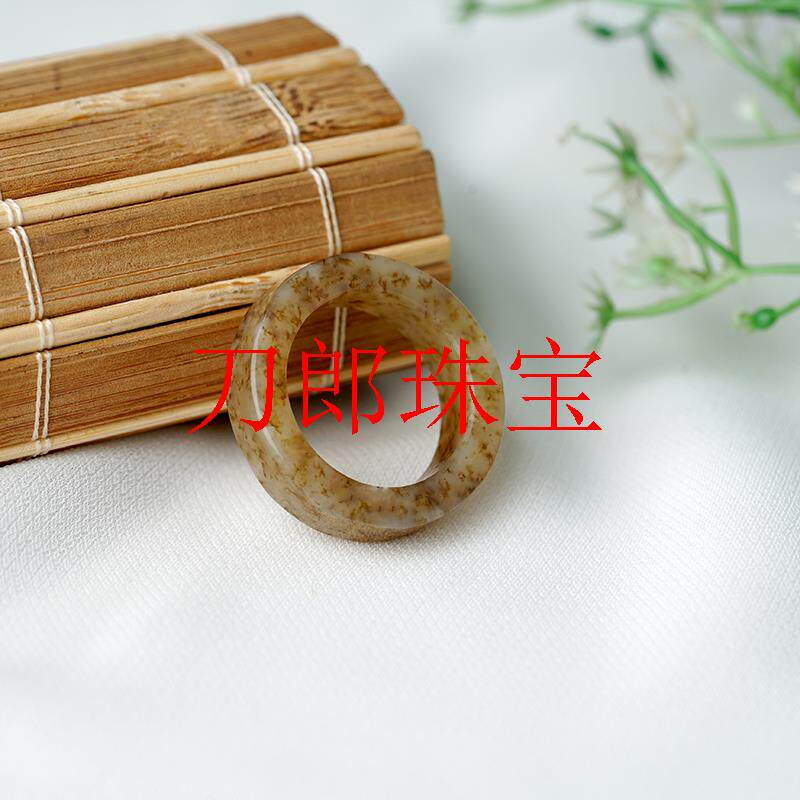 新疆和田玉糖玉戒指男同女款戒指圈素圈玉石红麻糖指环漂糖方戒圈