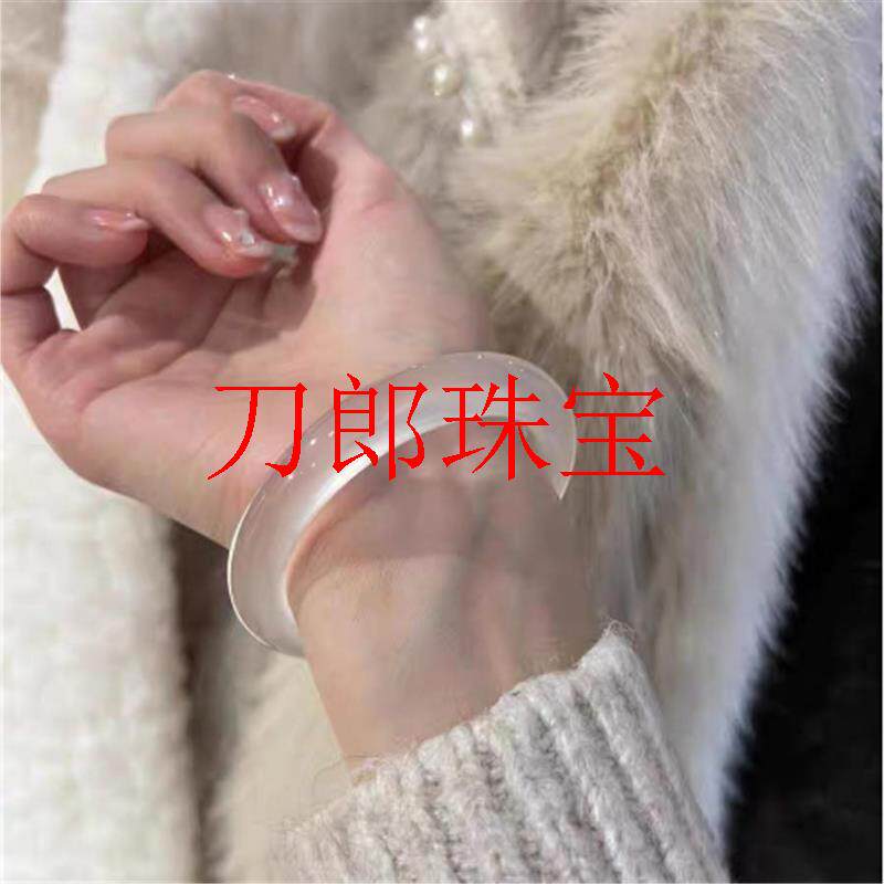 老矿高冰玛瑙手镯女冰透玉髓镯子冰种白月光白冰色玉镯送友送礼品