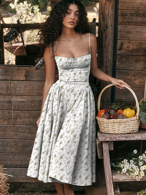 无袖吊带大摆连衣长裙