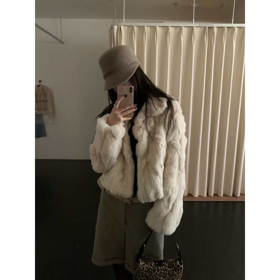 正品高端女装轻奢名媛风毛绒翻领宽松保暖皮草外套  65018#