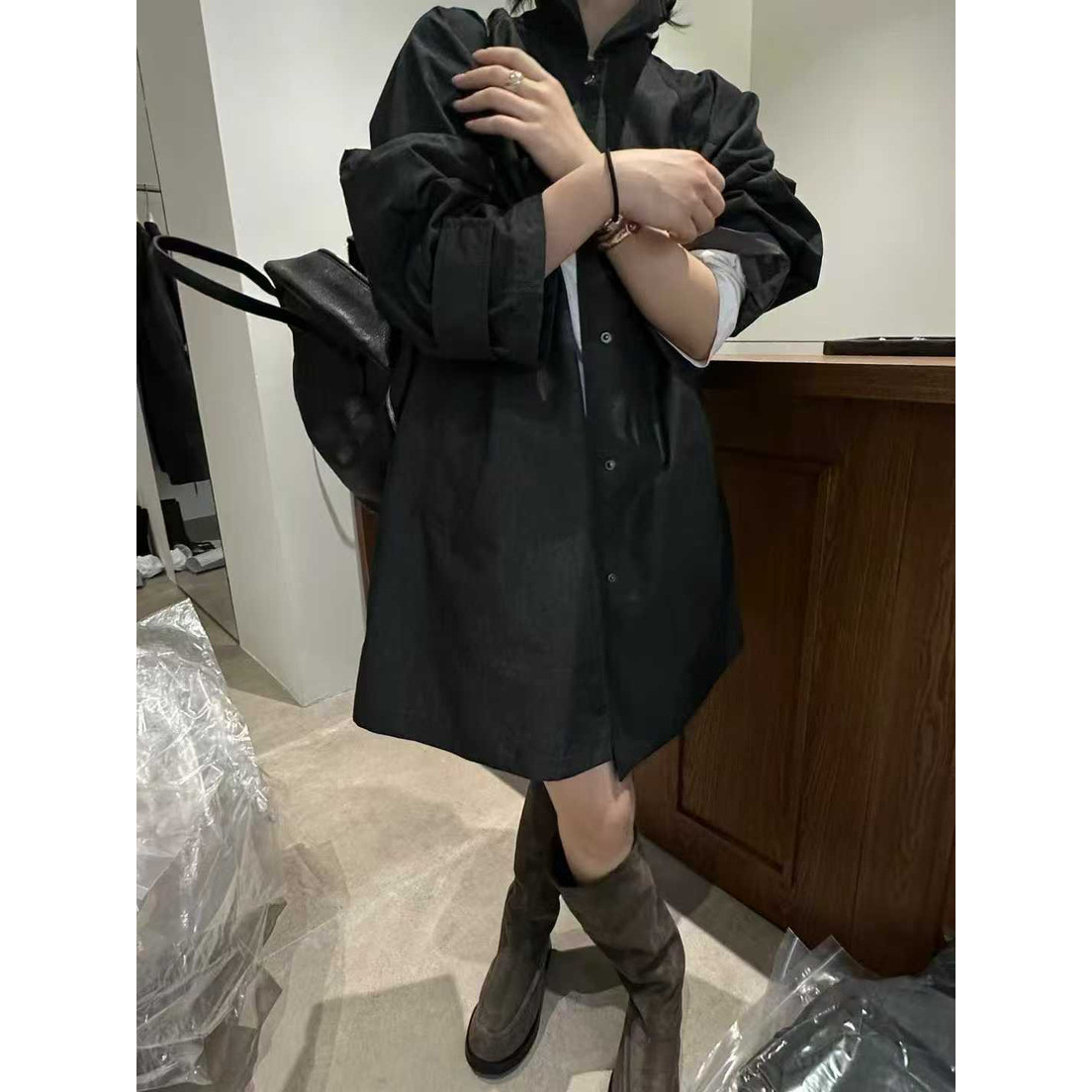 秋上新韩版拼接格纹内里休闲风衣女落肩袖纯色宽松中长款外套5201