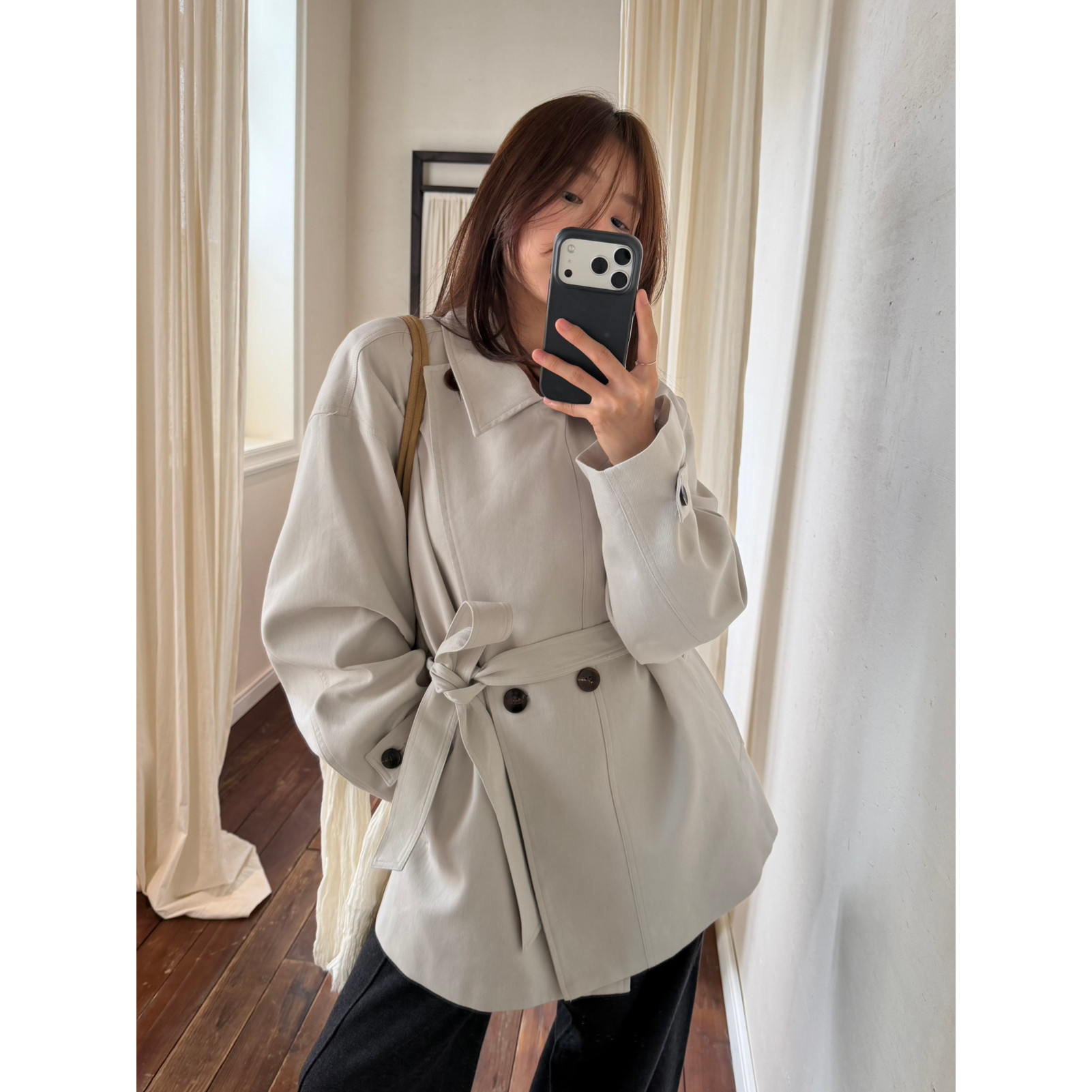 秋款时尚简约经典翻领风衣女小设计风衣外套风衣(配腰带)CC07363