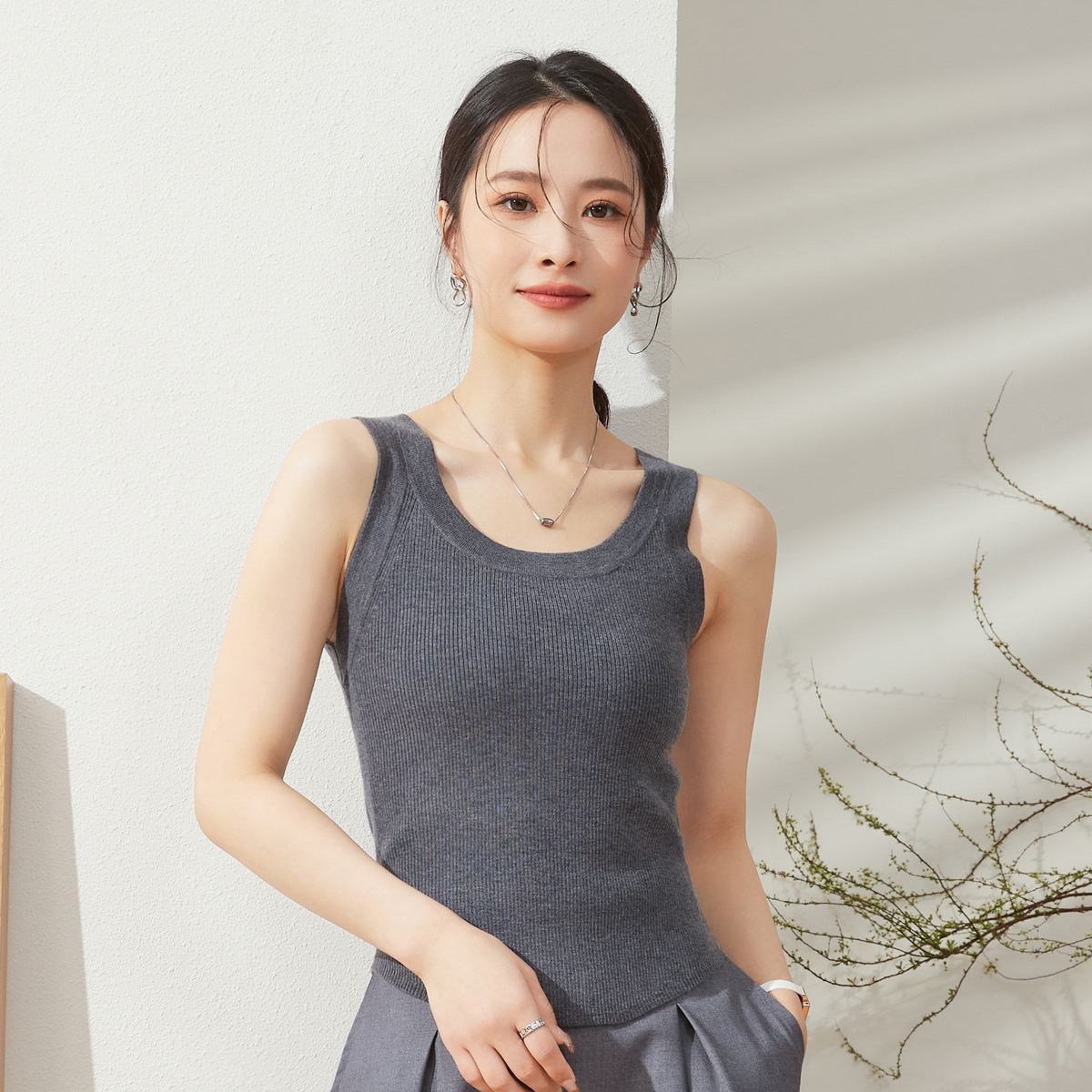 春竹【清仓捡漏】秋季圆领含桑蚕丝上衣女妈妈装内搭吊带针织背心