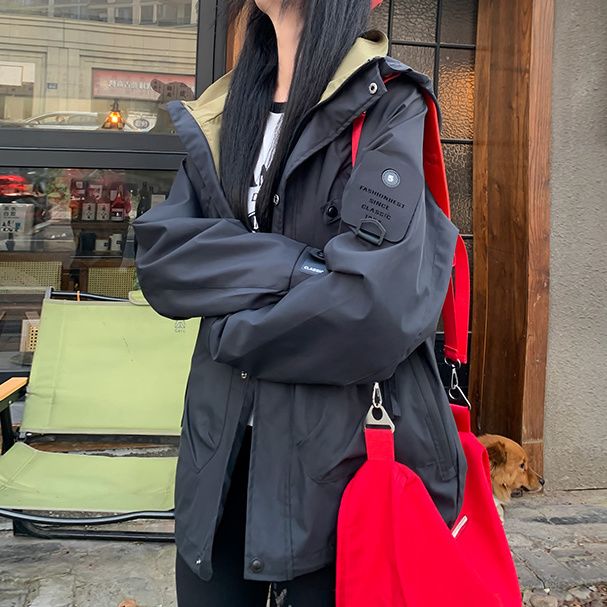 鸭鸭三防情侣款冲锋衣2025登山服