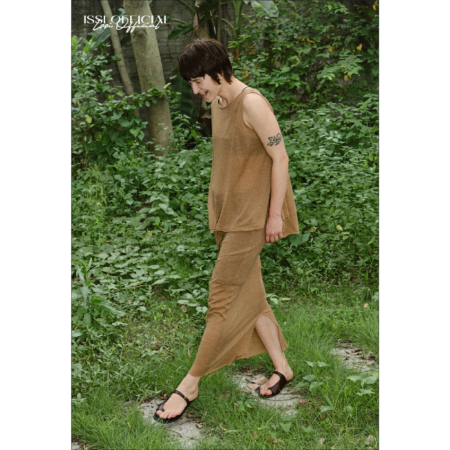 轻薄羊毛开衩修身半裙