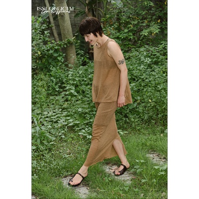 轻薄羊毛开衩修身半裙