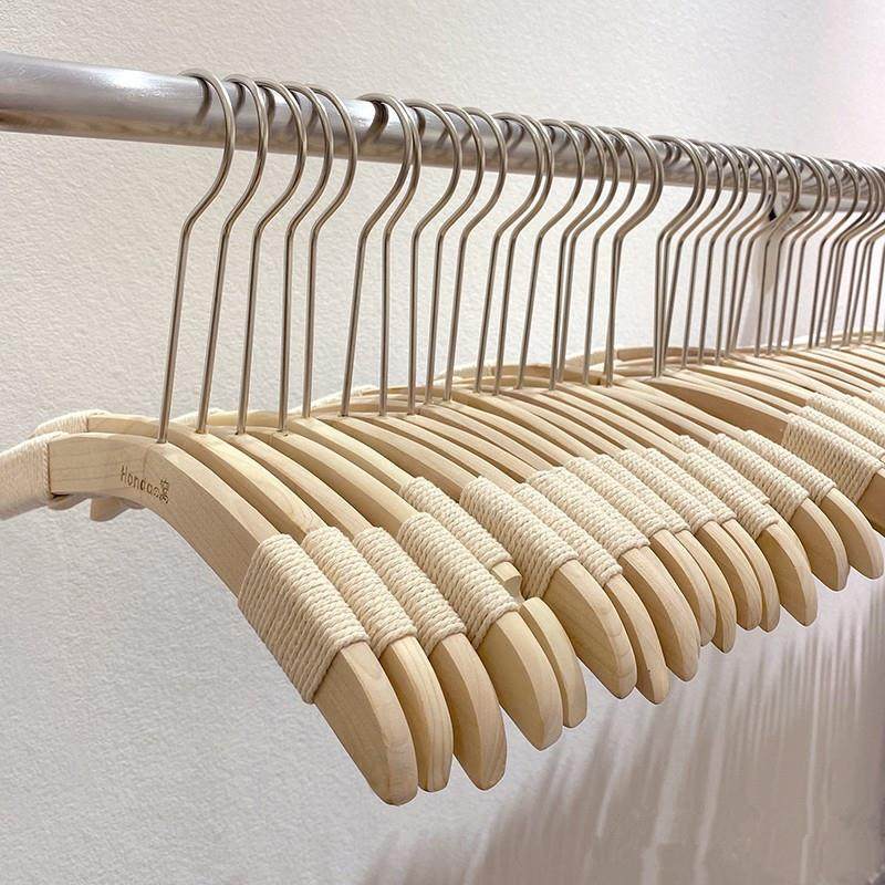 logo定制服装店专用实木衣架木质防滑月亮弯儿童装女装衣撑子衣挂,收纳整理,木质衣架,淘宝优惠券,粉丝福利购,淘宝优惠卷