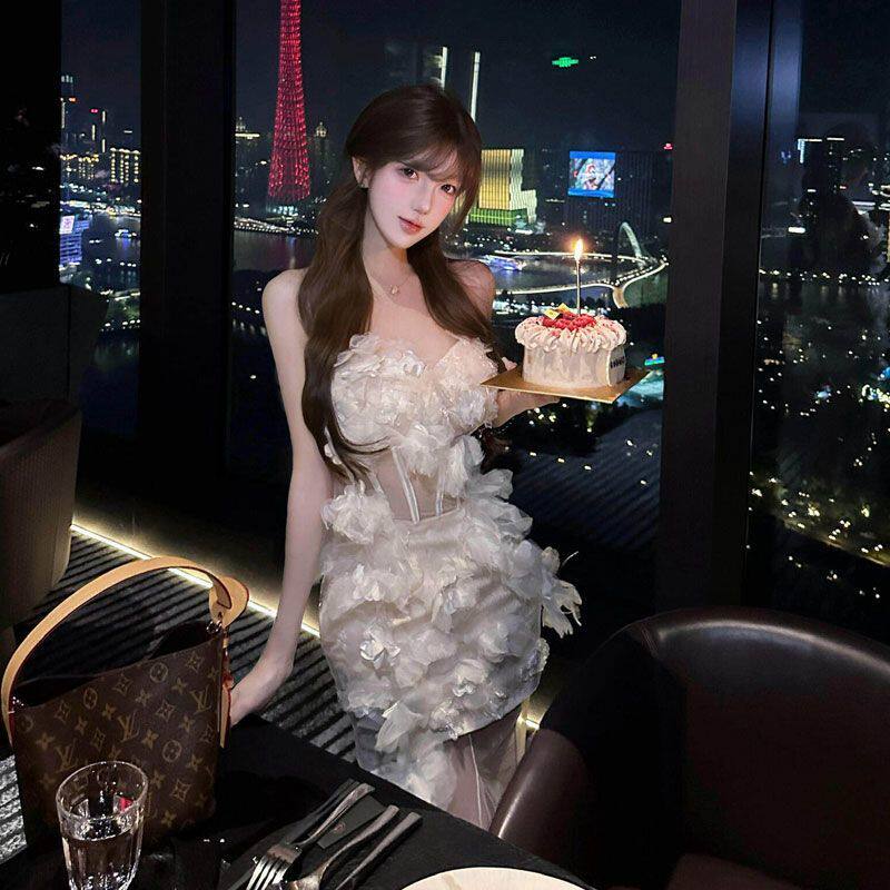 白色连衣裙女2026新款法