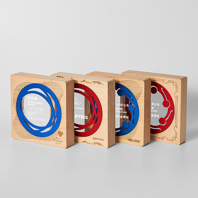 四方实木蓝色奖牌水晶奖杯定制作金属员工荣誉颁奖创意刻字授权牌