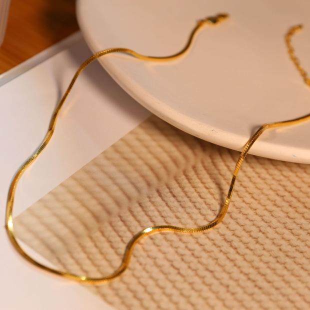 AKM LULU 다재다능한 하이 엔드 S  금도금 유럽과 미국의 인기 사각형 스택 여성용 기본 용골 목걸이