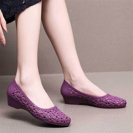 夏季新款水晶凉鞋女中跟包头套脚防滑防臭塑料日常休闲纯色洞洞鞋