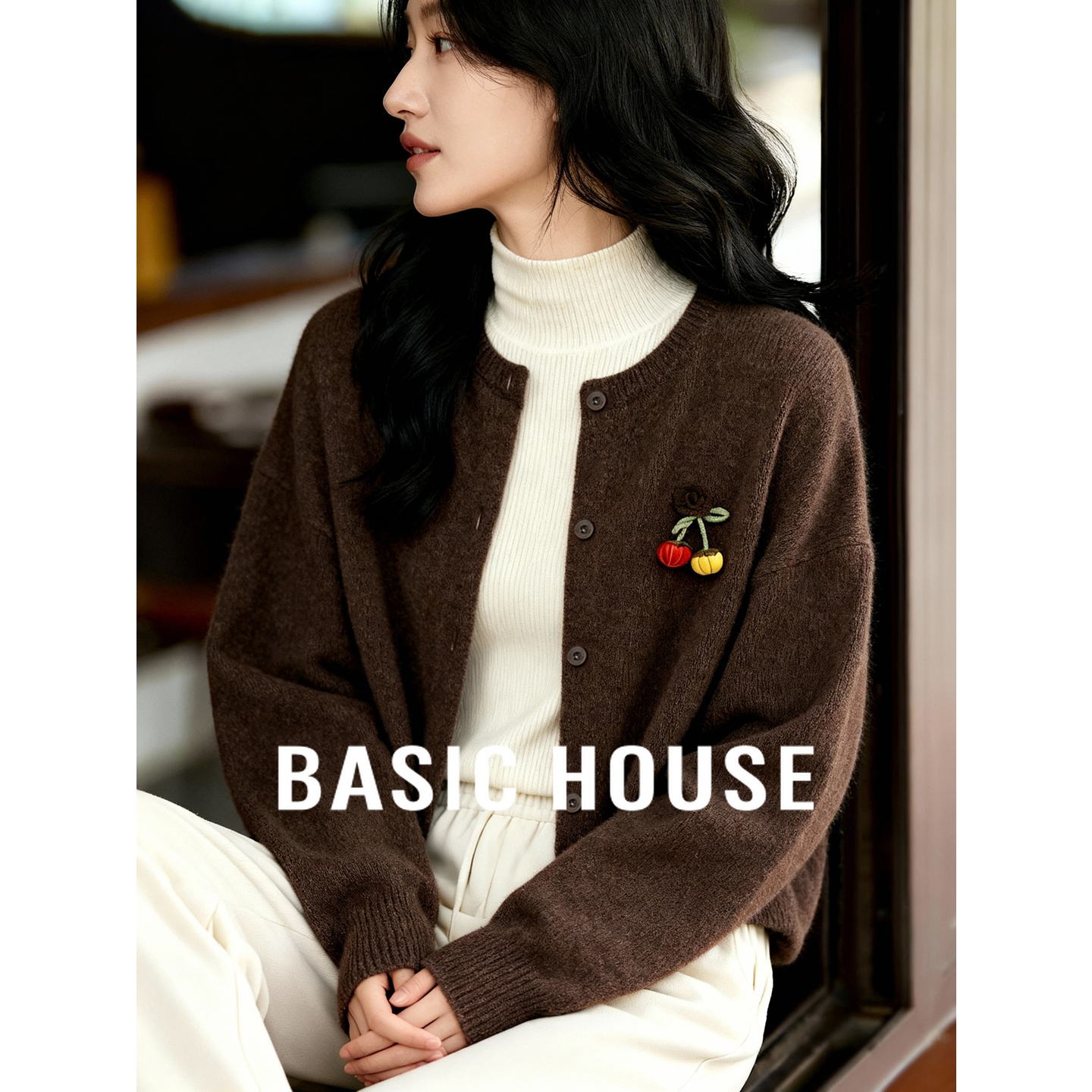 Basic House/百家好樱桃刺绣圆领针织开衫女冬甜美可爱风毛衣外套