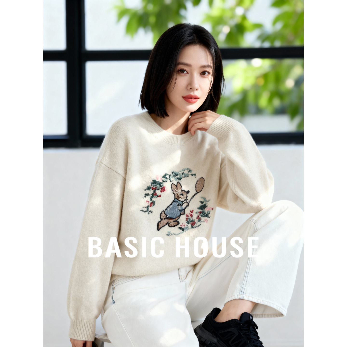 Basic House/百家好兔子刺绣落肩毛衣女2025冬季保暖圆领套头上衣