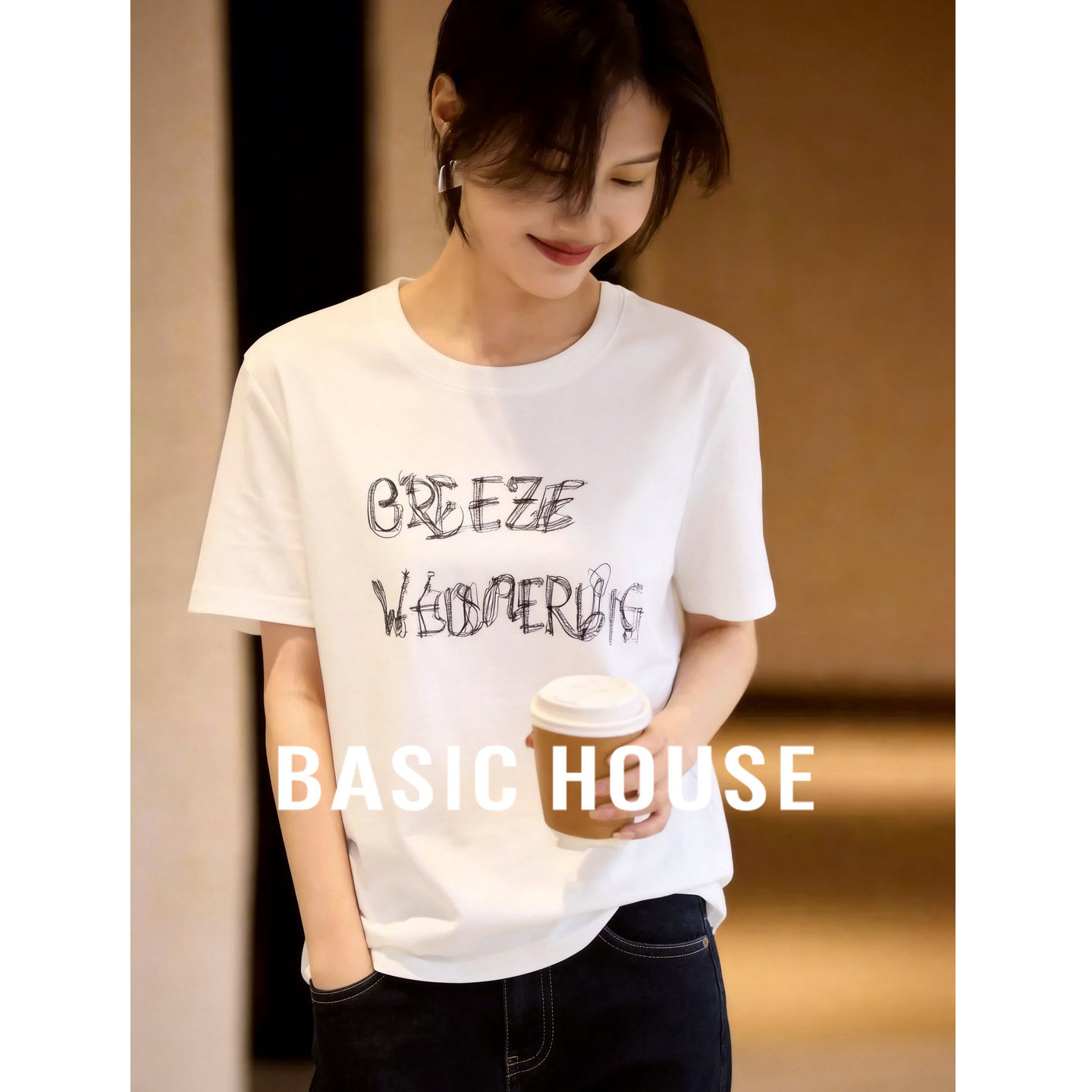 Basic House/百家好白色涂鸦字母短袖T恤女夏季休闲百搭圆领上衣