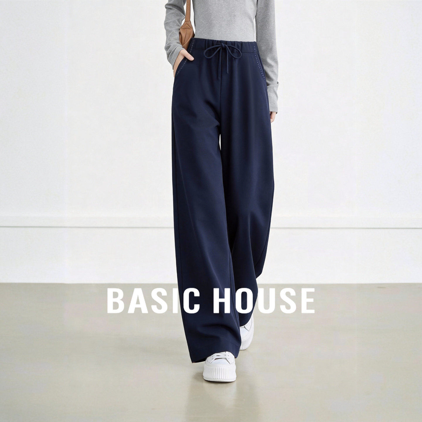 百家好复古蓝抽绳阔腿牛仔裤春季新款女士宽松垂感直筒休闲长裤子