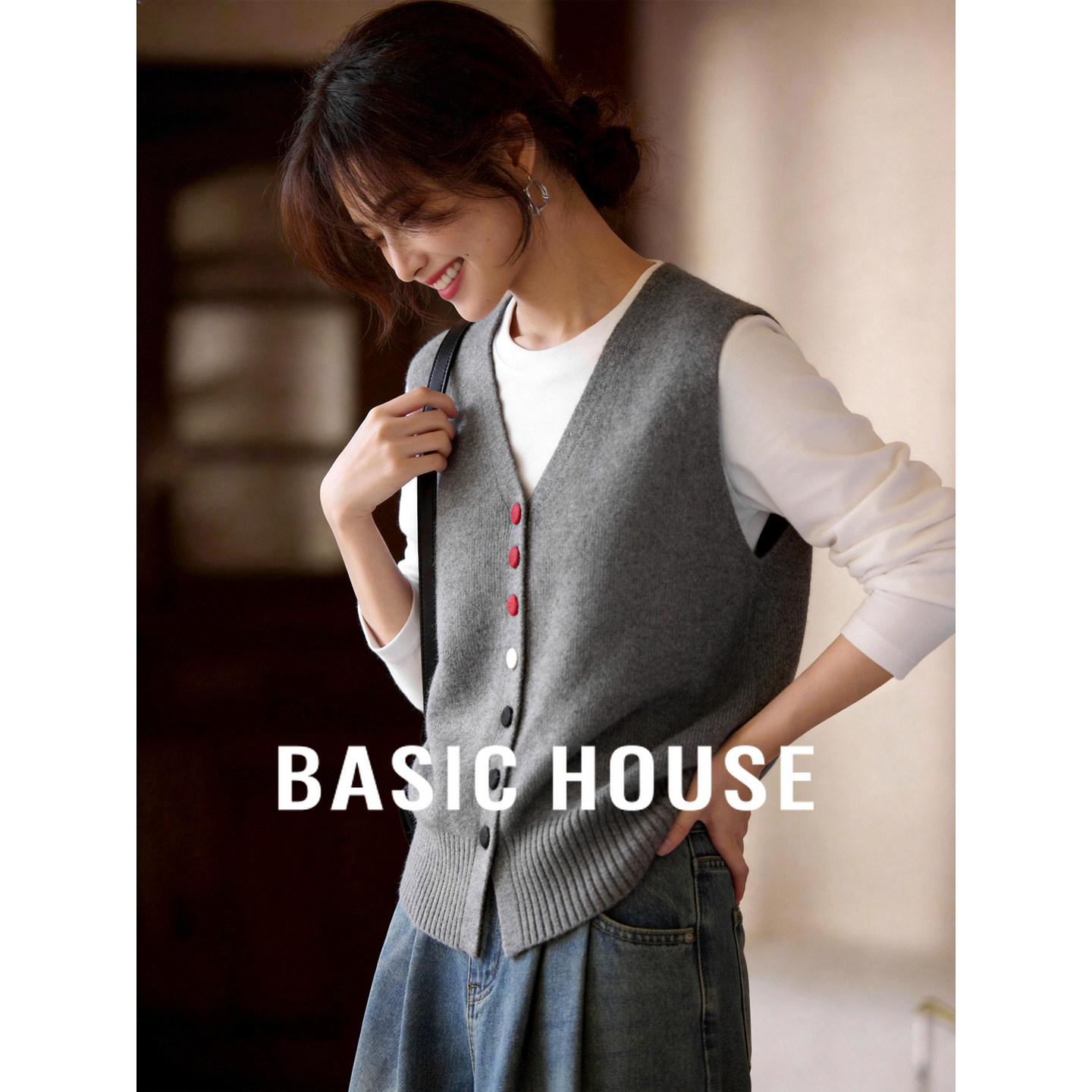 百家好复古彩扣针织马甲女春季V领开衫背心宽松外搭叠穿灰色坎肩