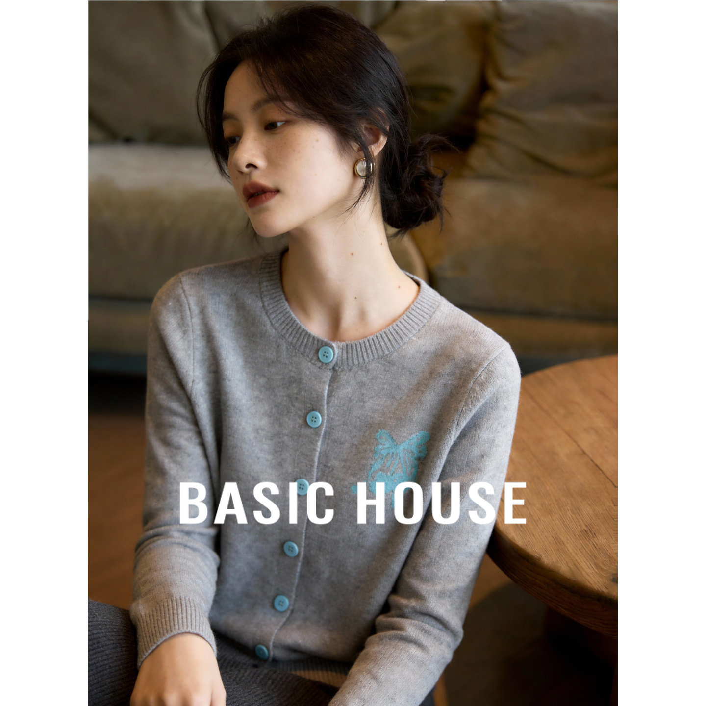 百家好撞色纽扣刺绣绵羊毛针织开衫春季新款女士减龄百搭休闲毛衣,女装/女士精品,羊绒衫,淘宝优惠券,粉丝福利购,淘宝优惠卷