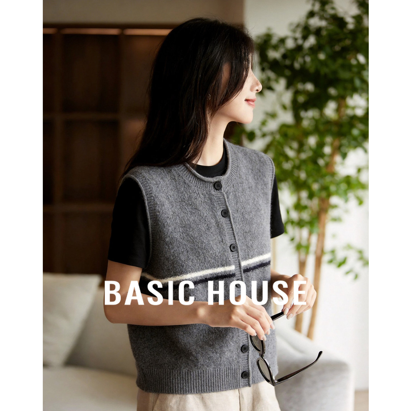 百家好灰色针织马甲背心女春季外搭开衫复古条纹无袖毛衣叠穿坎肩