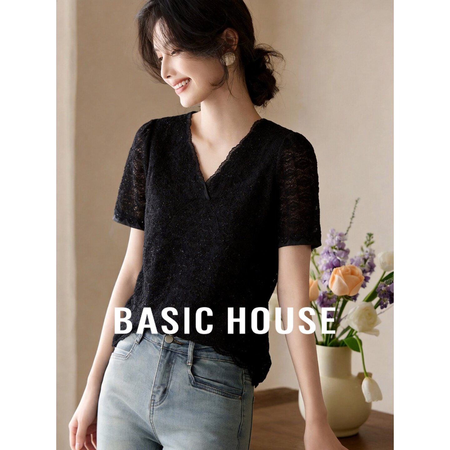 Basic House/百家好轻熟风蕾丝边V领短袖T恤女夏黑色显瘦气质上衣