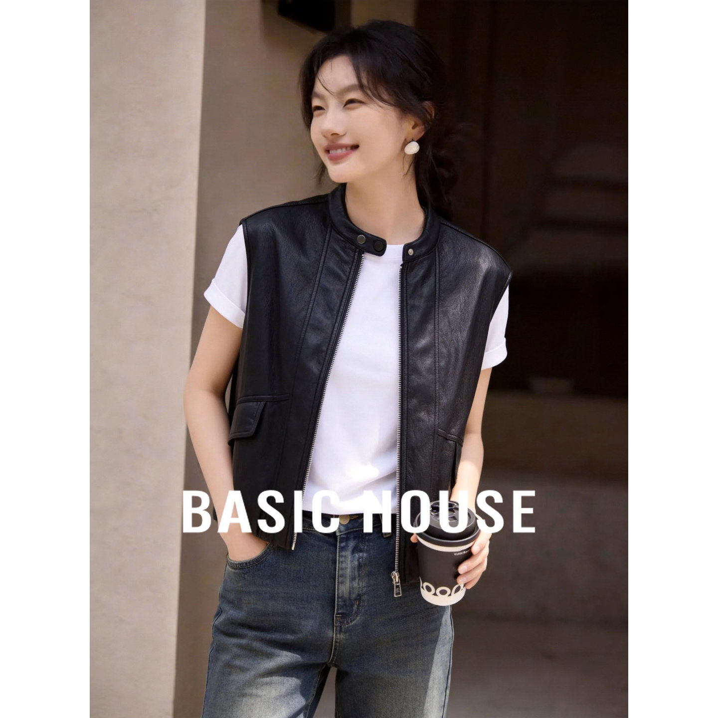 Basic House/百家好黑色立领拉链皮马甲新款酷感无袖外搭叠穿上衣