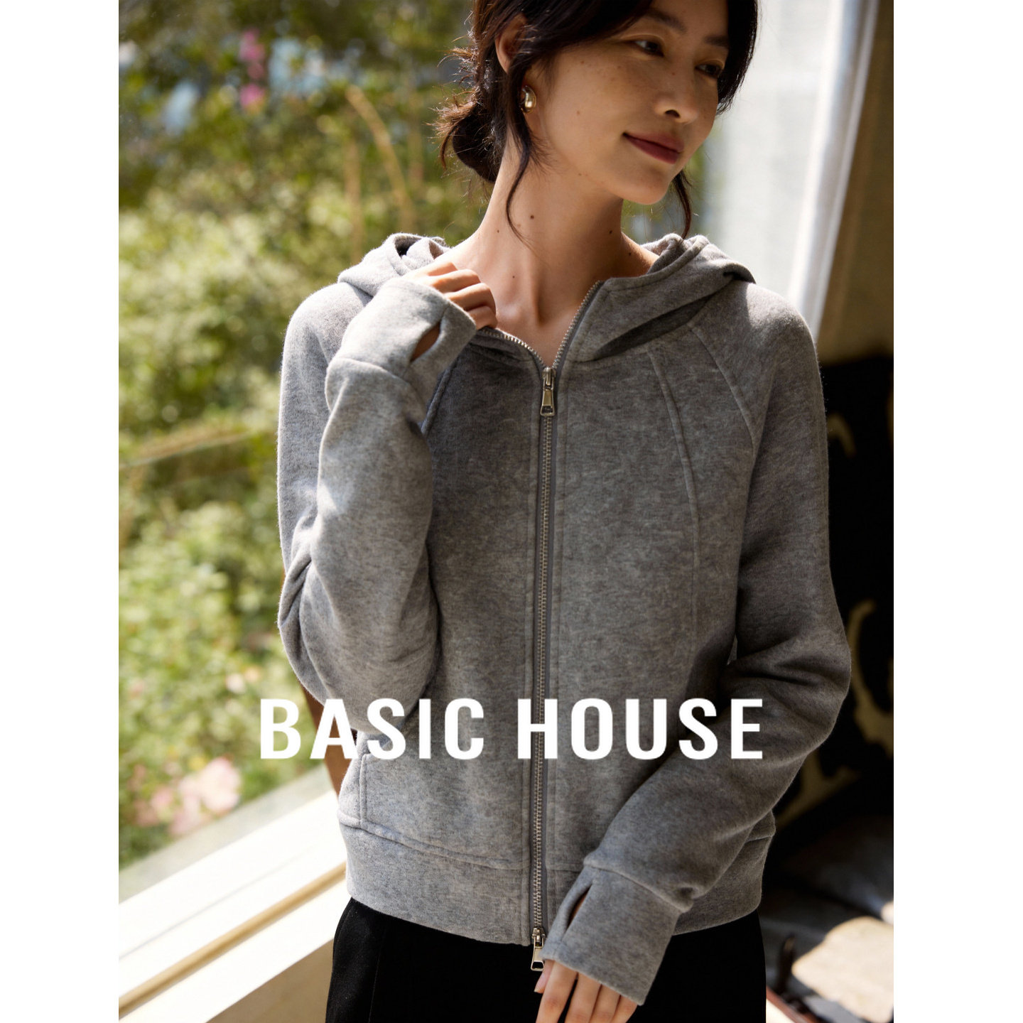 Basic House/百家好连帽拉链卫衣女春季休闲宽松百搭套头短款上衣