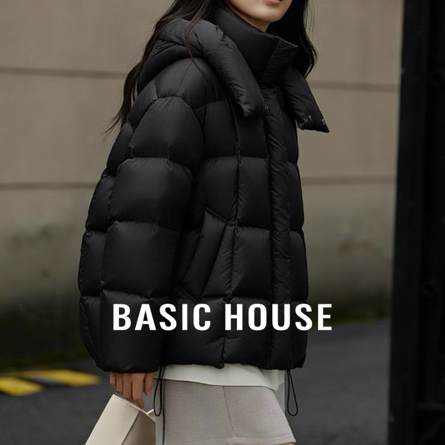 百家好保暖方格外套2025冬季新款保暖黑色立领中长款泡芙羽绒服女