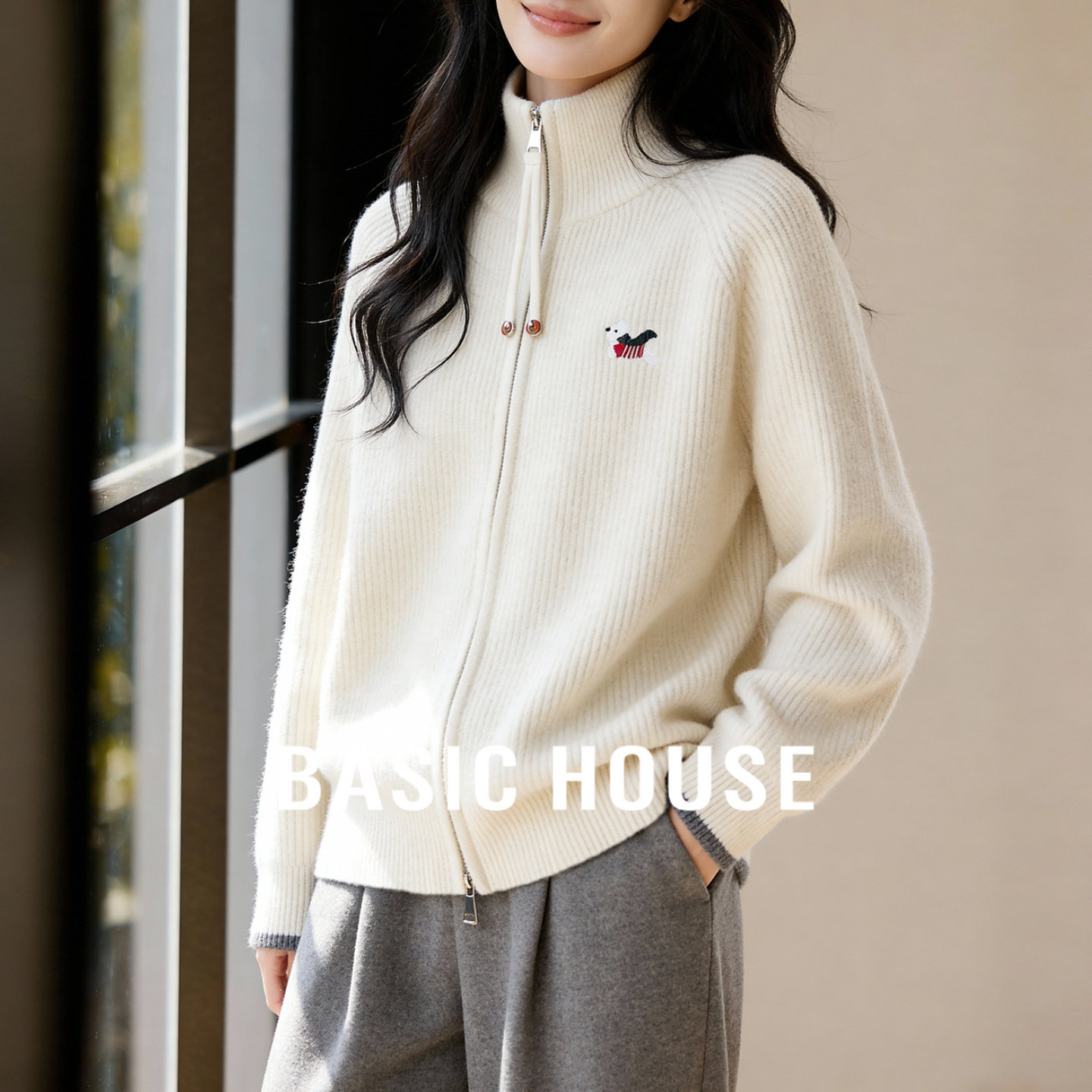Basic House/百家好小狗提花双拉链立领开衫女冬季简约风长袖上衣