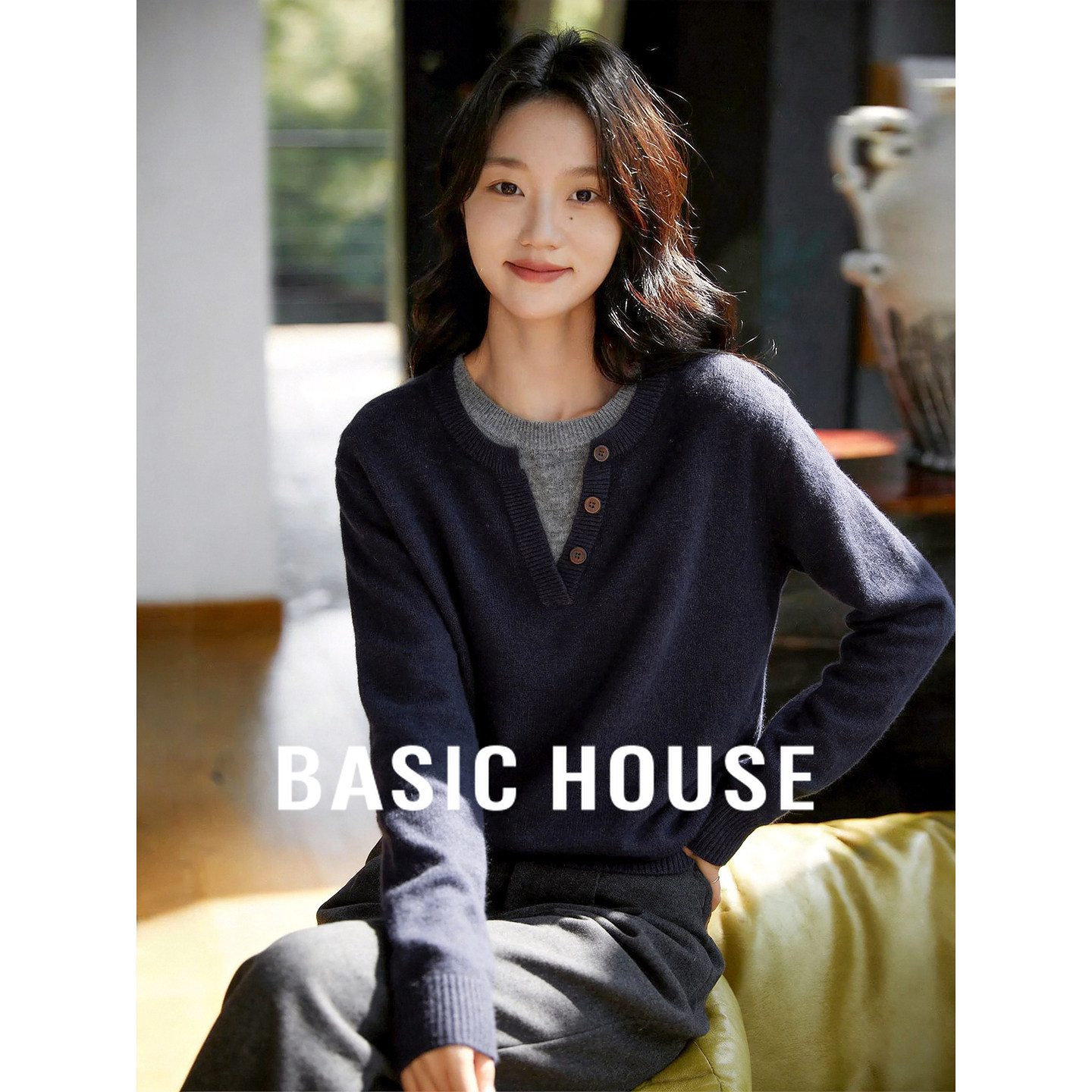 Basic House/百家好撞色假两件V领毛衣女春宽松慵懒风针织衫上衣